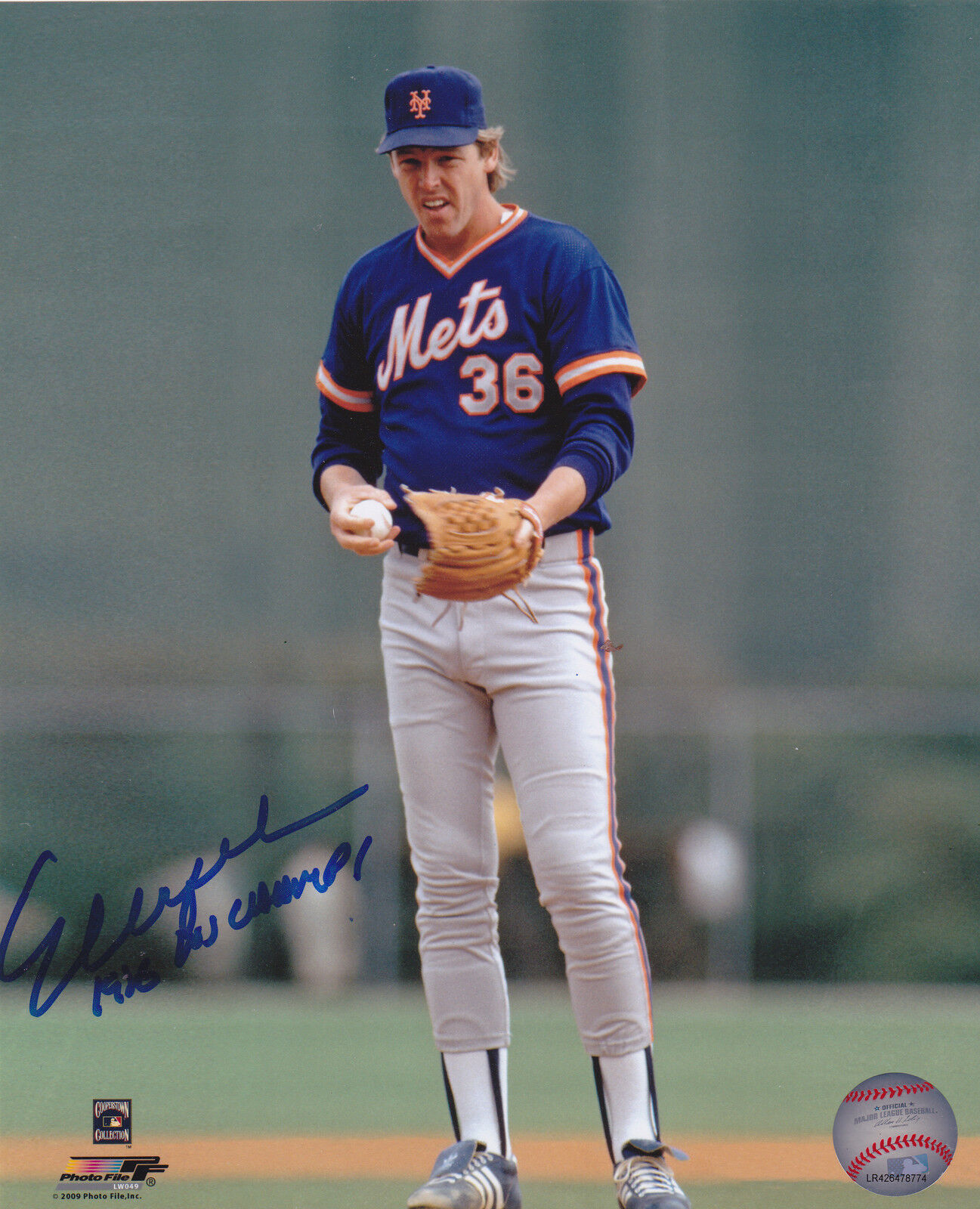 ED LYNCH NEW YORK METS 1986 WS CHAMPS ACTION SIGNED 8x10