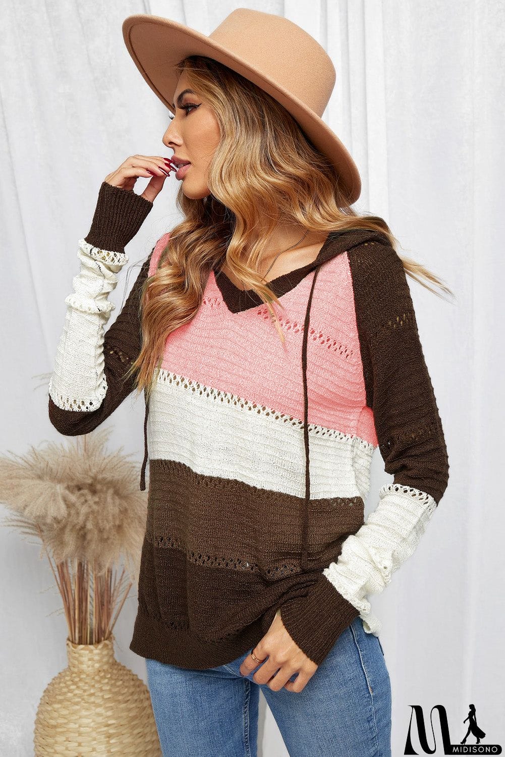 MidiSono - Classic Beach Bonfire Knitted Hoodie