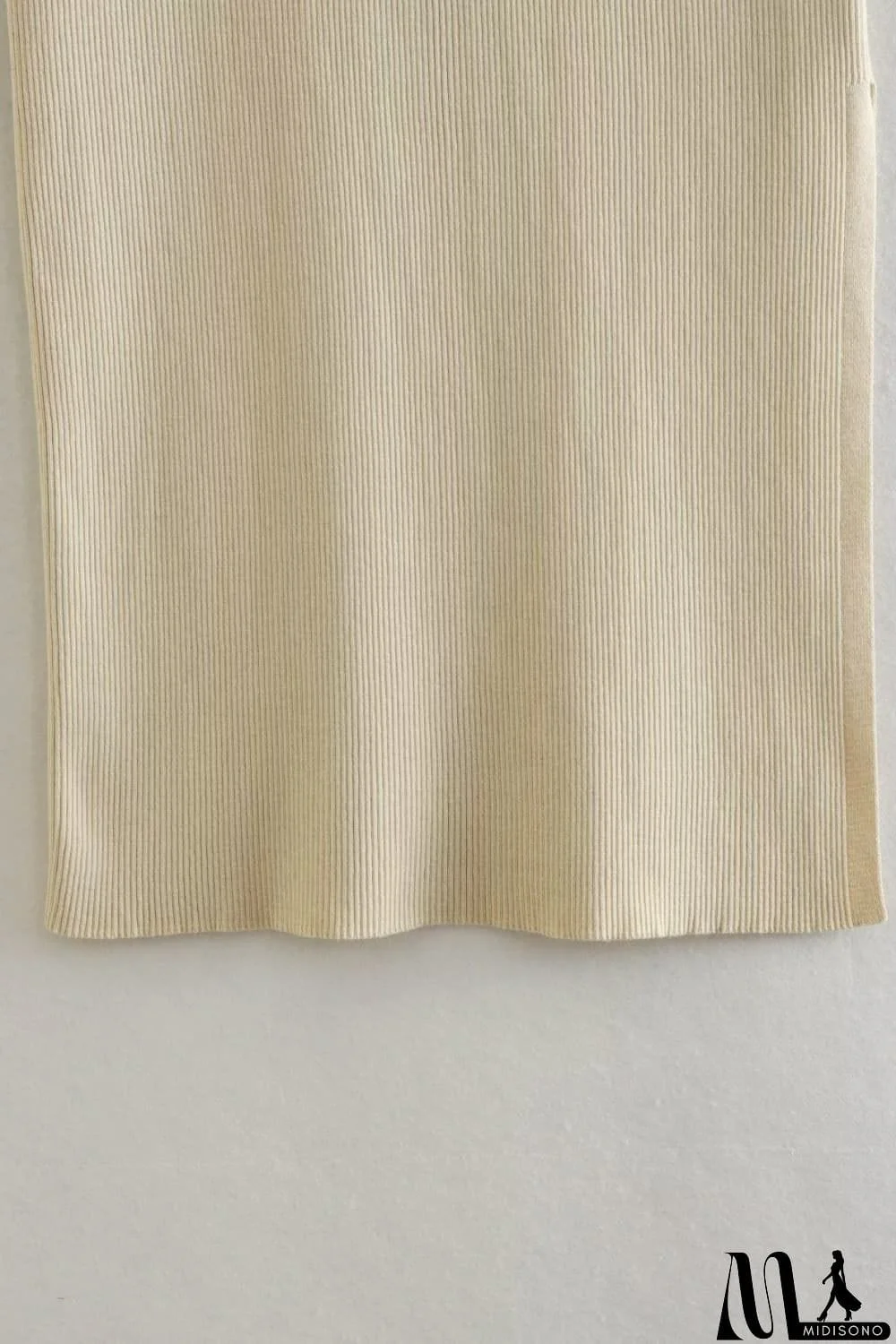 MidiSono - Ribbed V-Neck Cami and Skirt Set