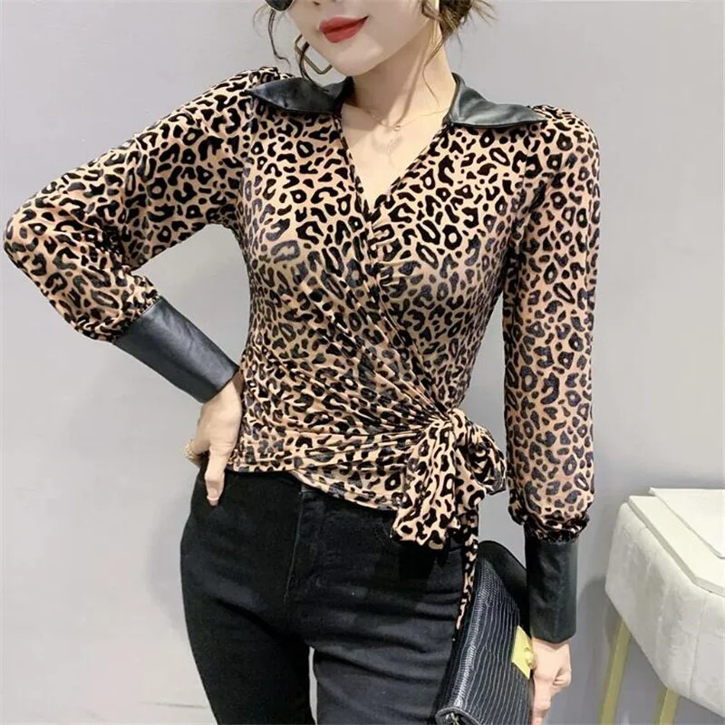 Chic T-shirt Ladies Lapel Collar Tees Leopard Jumpper Top PU Leather Splicing V-neck Lace up Top Pullover Thin Female Tees