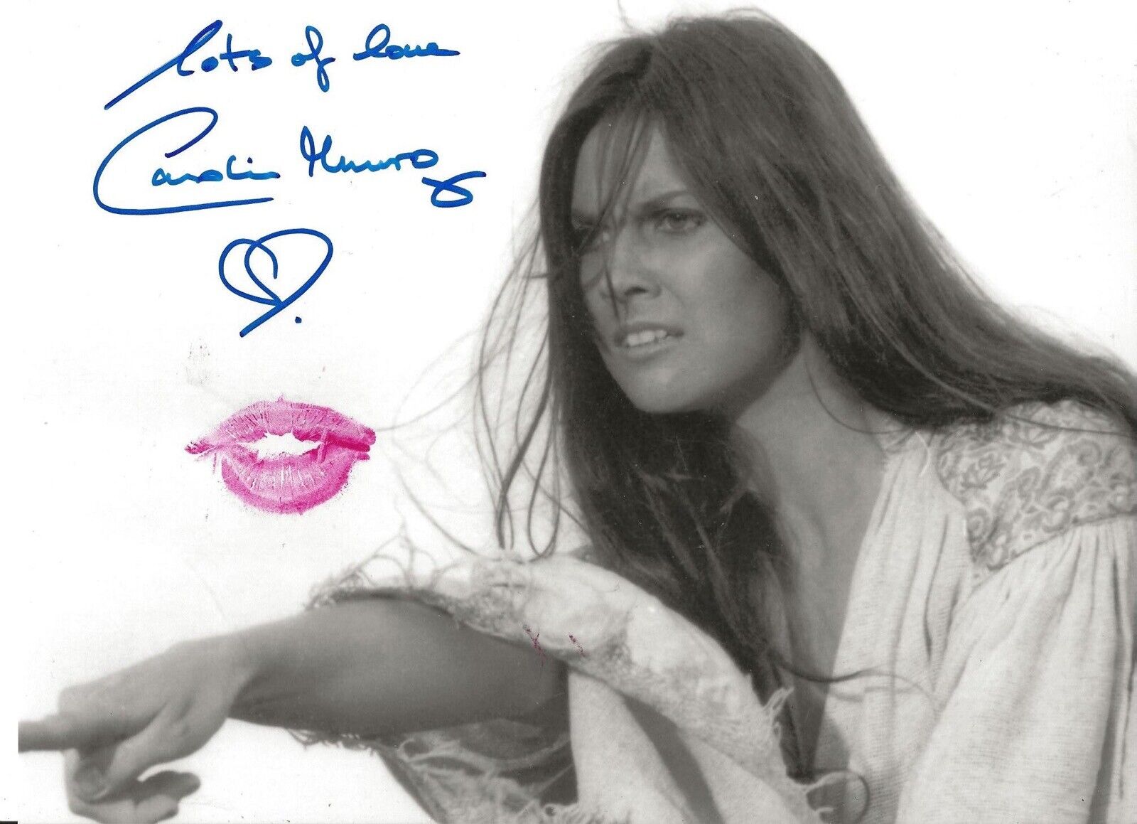 Actress Caroline Munro sexy signed and kissed 8x10 Photo Poster painting IMAGE No82