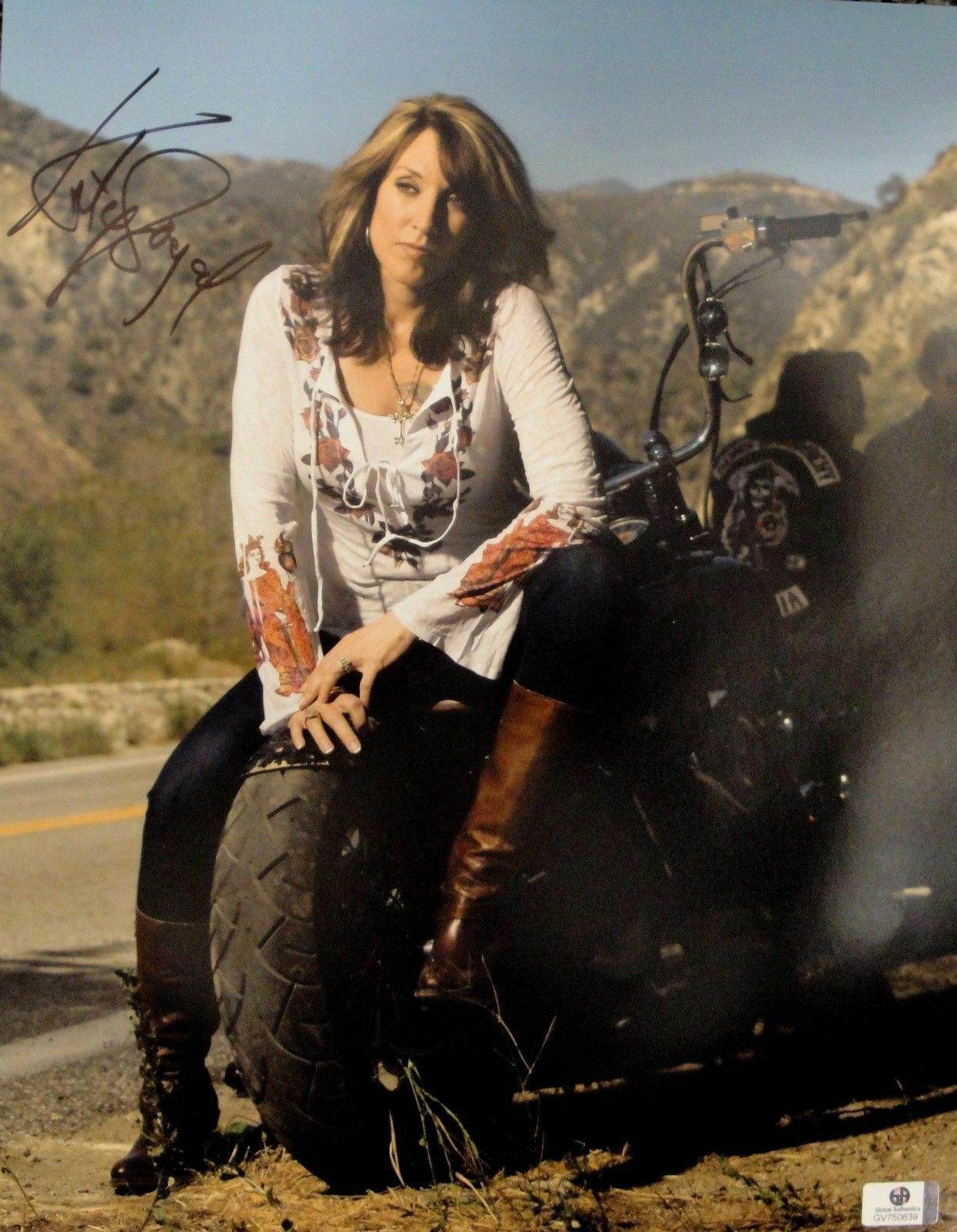 Katey Sagal Hand Signed Autographed 11x14 Photo Poster painting Sexy Sons Of Anarchy JSA U16246