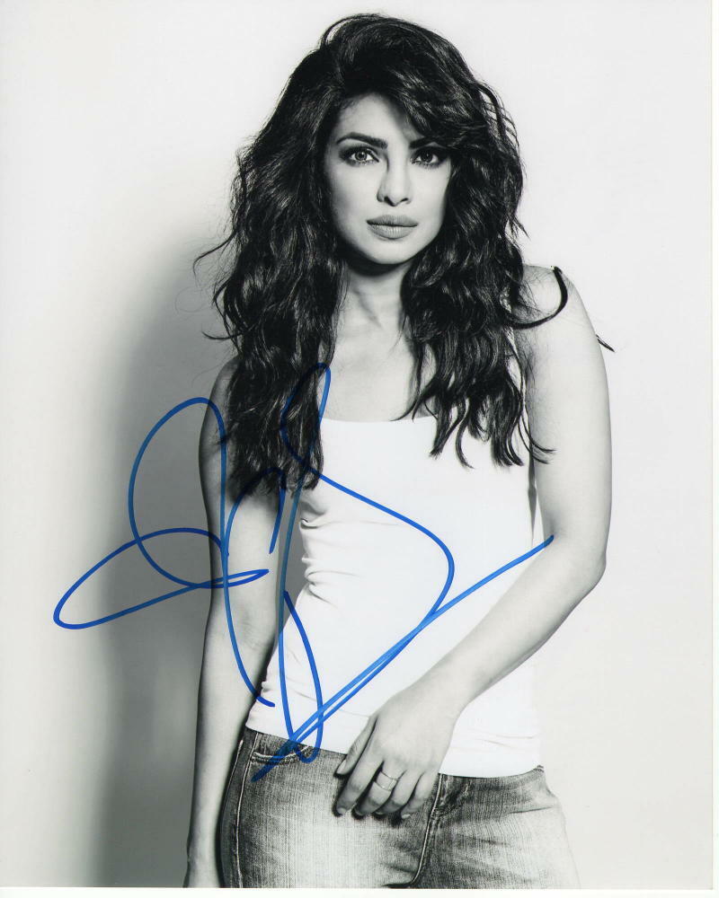 PRIYANKA CHOPRA JONAS SIGNED AUTOGRAPH 8X10 Photo Poster painting BOLLYWOOD, SEXY, HOT, BROTHERS