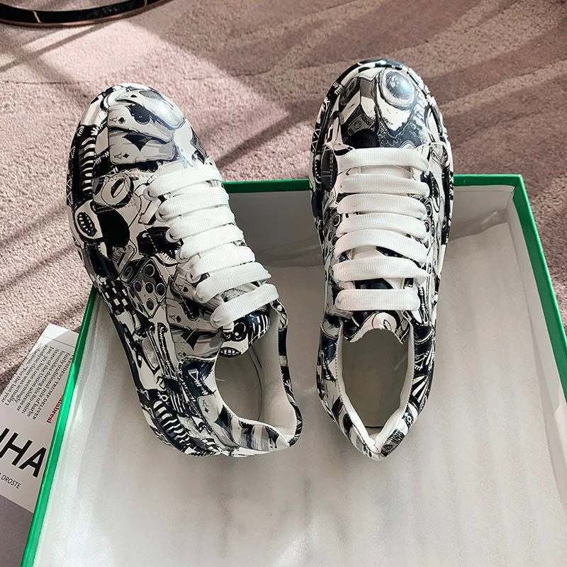 Thick-soled Increased Women's Sports Shoes Women 2021 New Women's Hand-painted Graffiti White Shoes Outdoor Casual Shoes