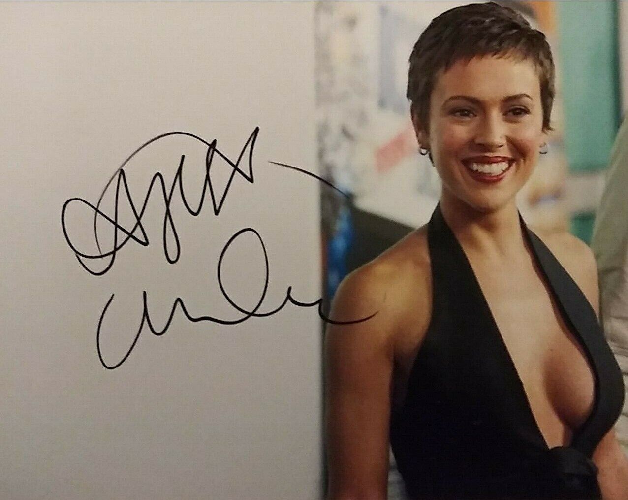 Alyssa Milano signed 8 x 10