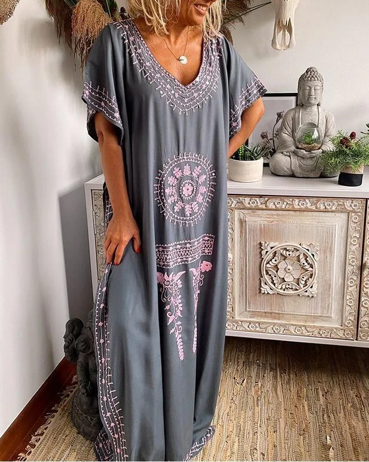 Retro Geometric Pattern Split Hem Loose Maxi Sleepwear