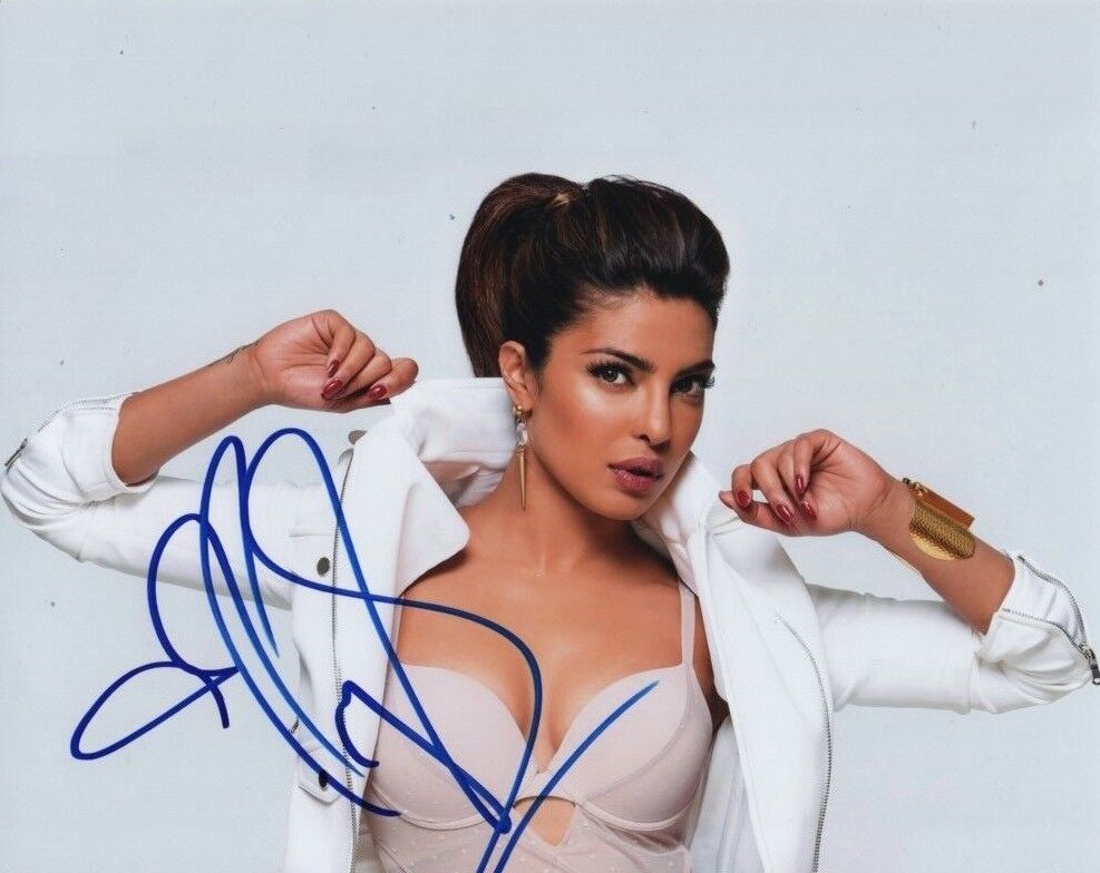 PRIYANKA CHOPRA signed autographed Photo Poster painting