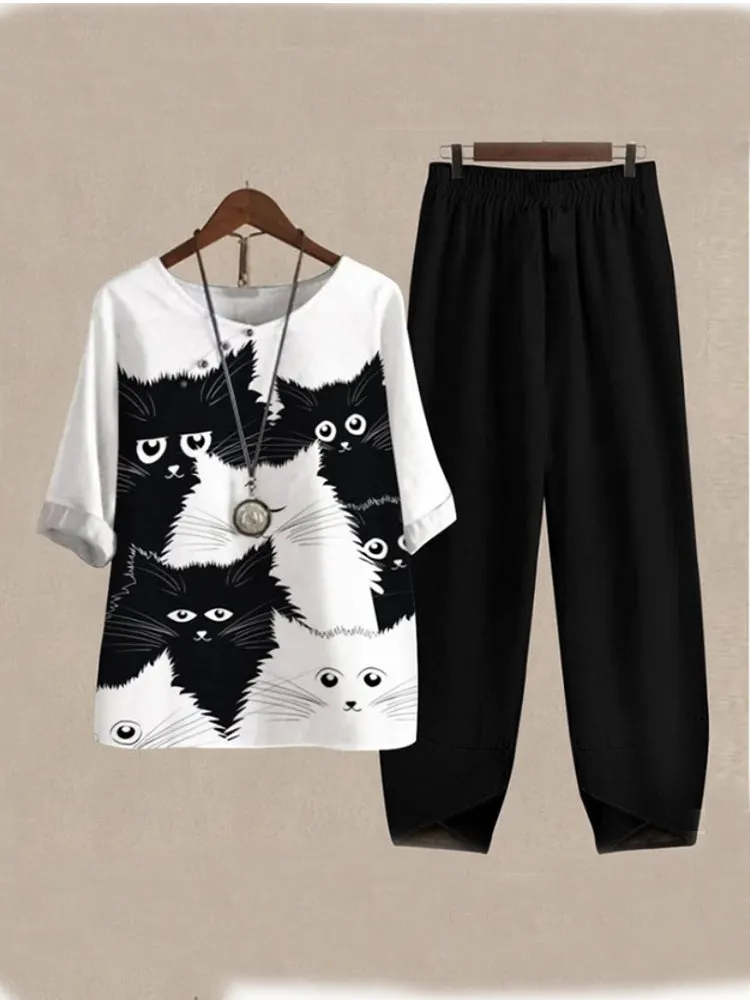 Women's Graphic Printed Half Sleeve Scoop Neck Two-Pieced Sets