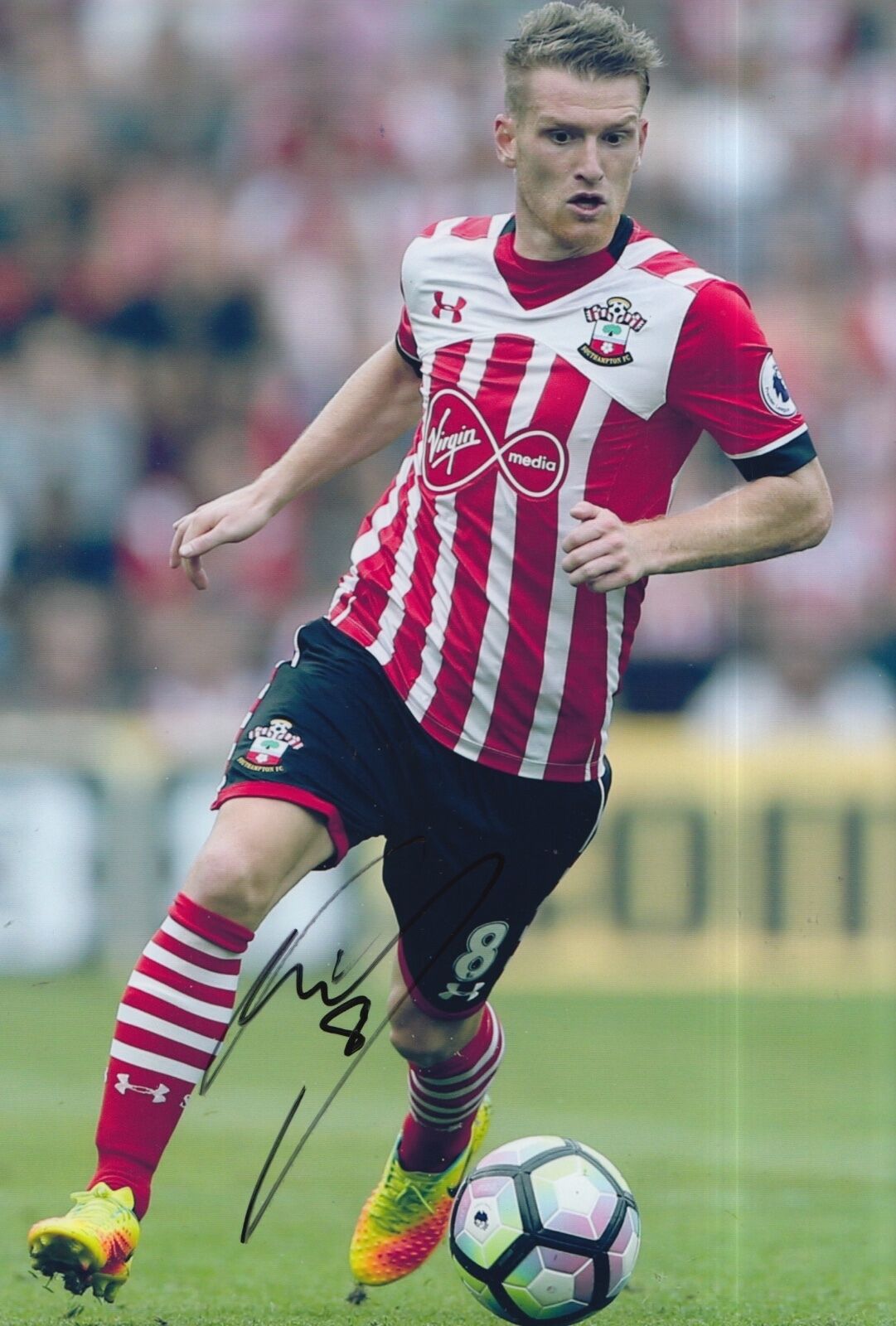 SOUTHAMPTON HAND SIGNED STEVEN DAVIS 12X8 Photo Poster painting.