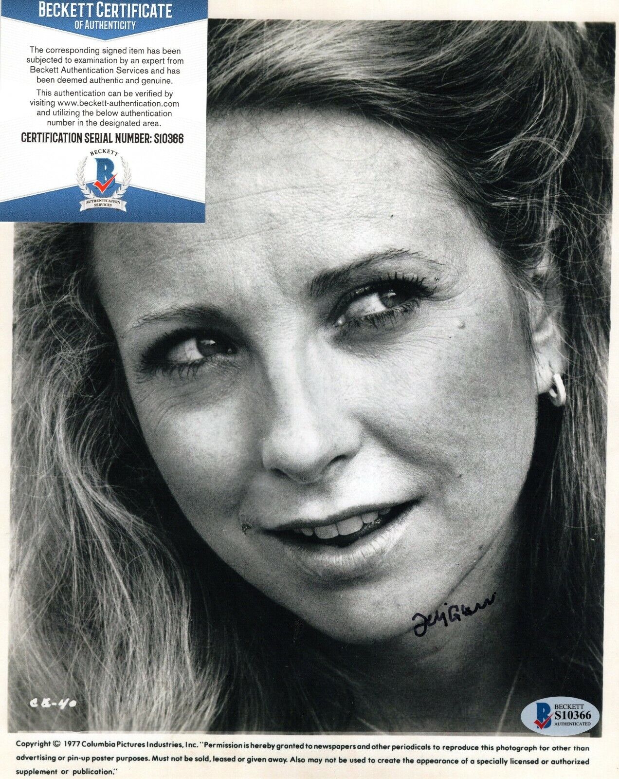 Teri Garr Actress Hand Signed 8x10 Photo Poster painting with Beckett BAS COA