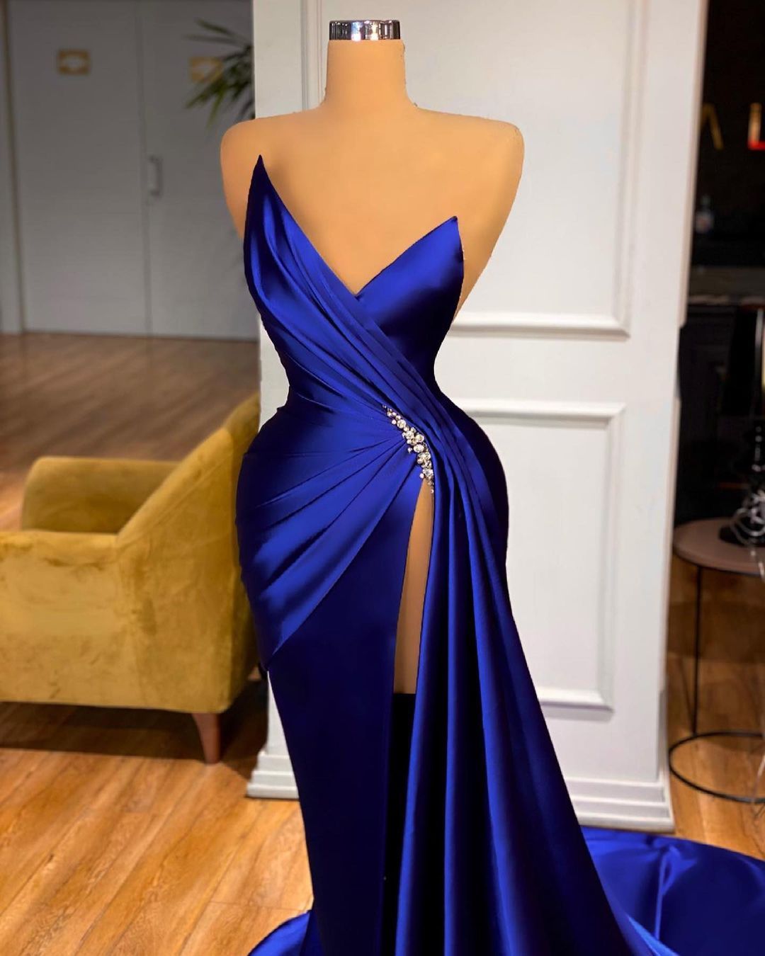 Glamorous Royal Blue Sweetheart Slit Prom Dress Online 4667