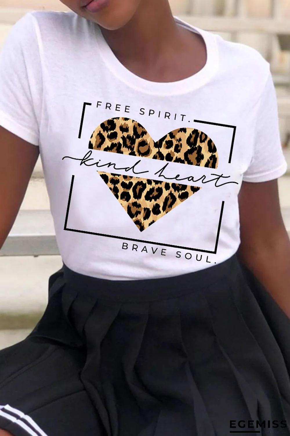 Khaki Fashion Casual Print Basic O Neck T-Shirts | EGEMISS