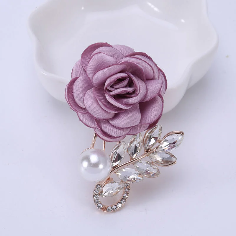 Women's New Fashion Pearl Rhinestone Flower Brooch