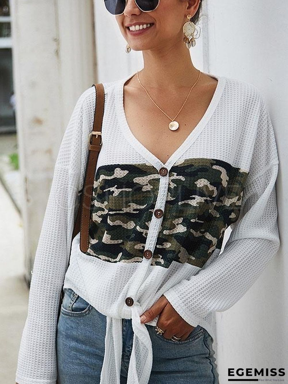 Camouflage Stitching V-neck Knit Sweater | EGEMISS