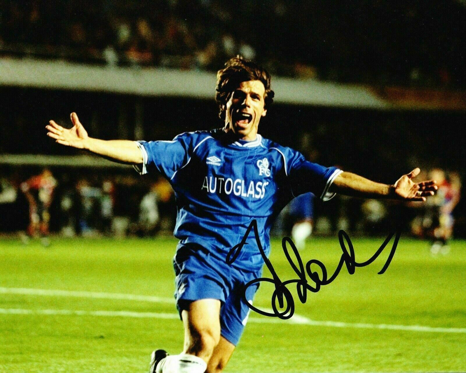 Gianfranco Zola Signed 10X8 Photo Poster painting Chelsea FC AFTAL COA (1222)