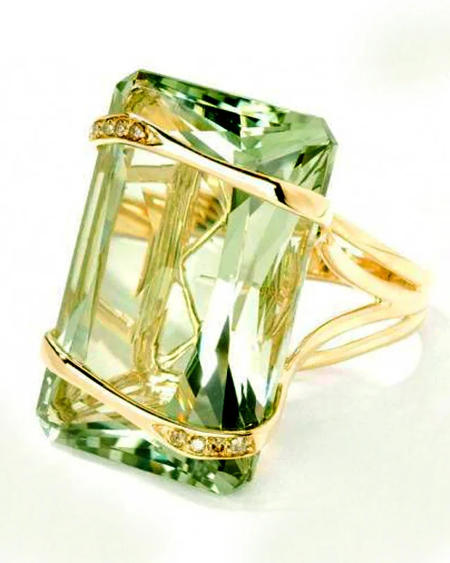 Fashion Personality Green Carbon Silicon Gemstone Ring