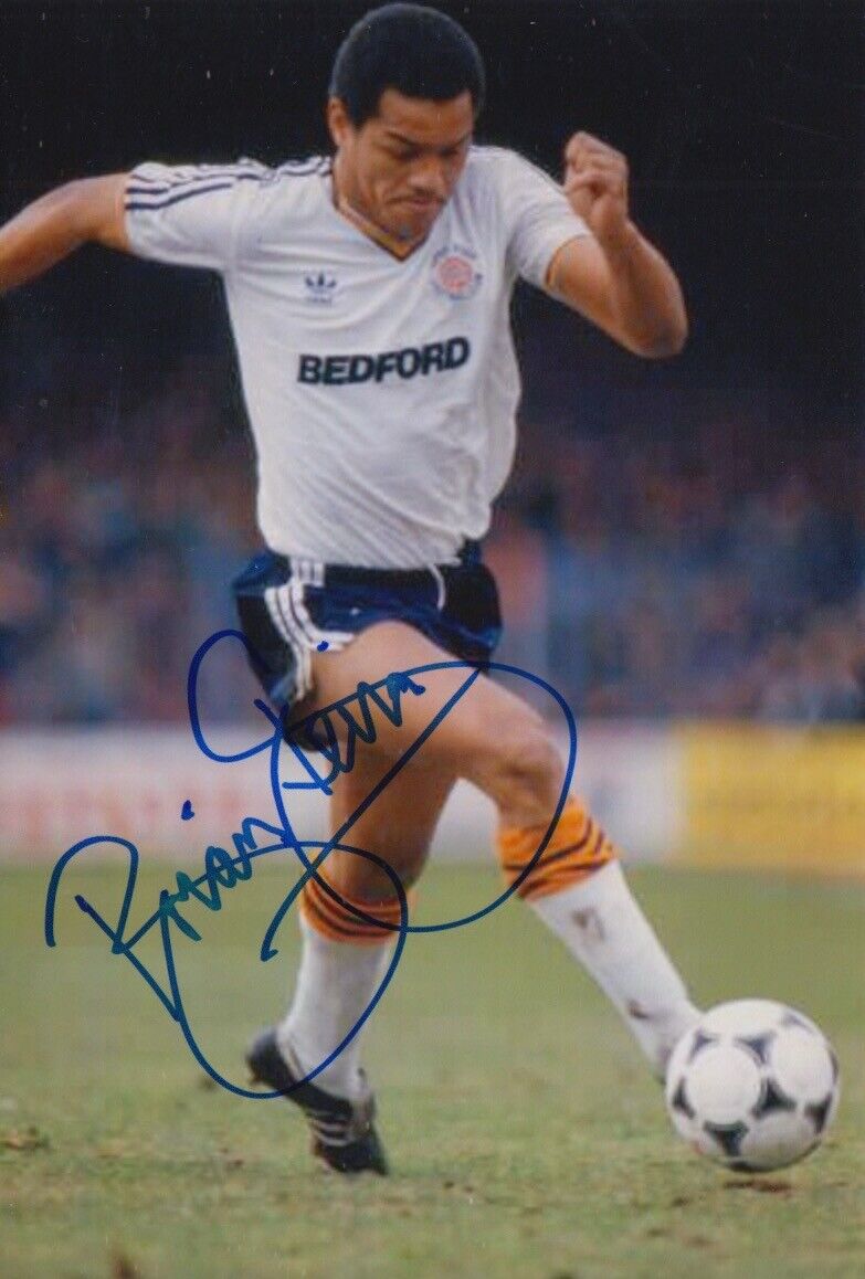 BRIAN STEIN HAND SIGNED 6X4 Photo Poster painting LUTON TOWN FOOTBALL AUTOGRAPH 4