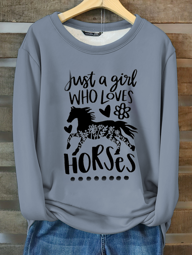 Just A Girl Who Loves Horses Sweatshirt socialshop