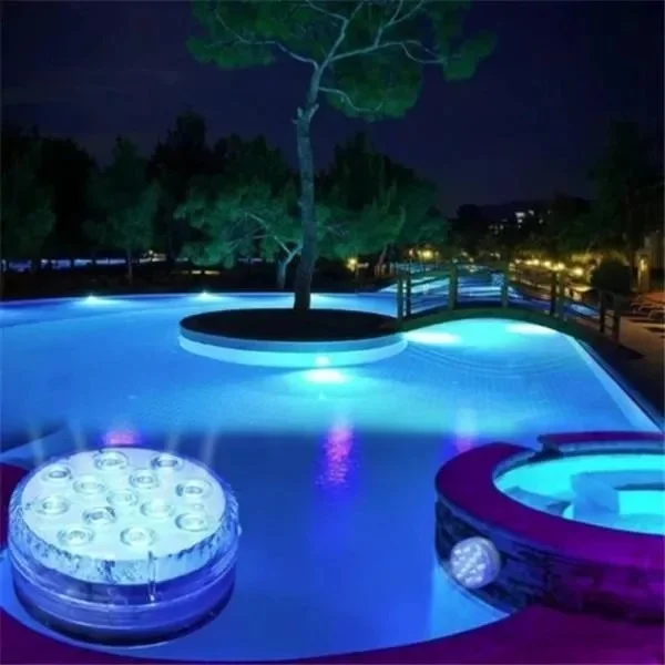 Submersible LED Pool Light with Remote Control（a remote control）