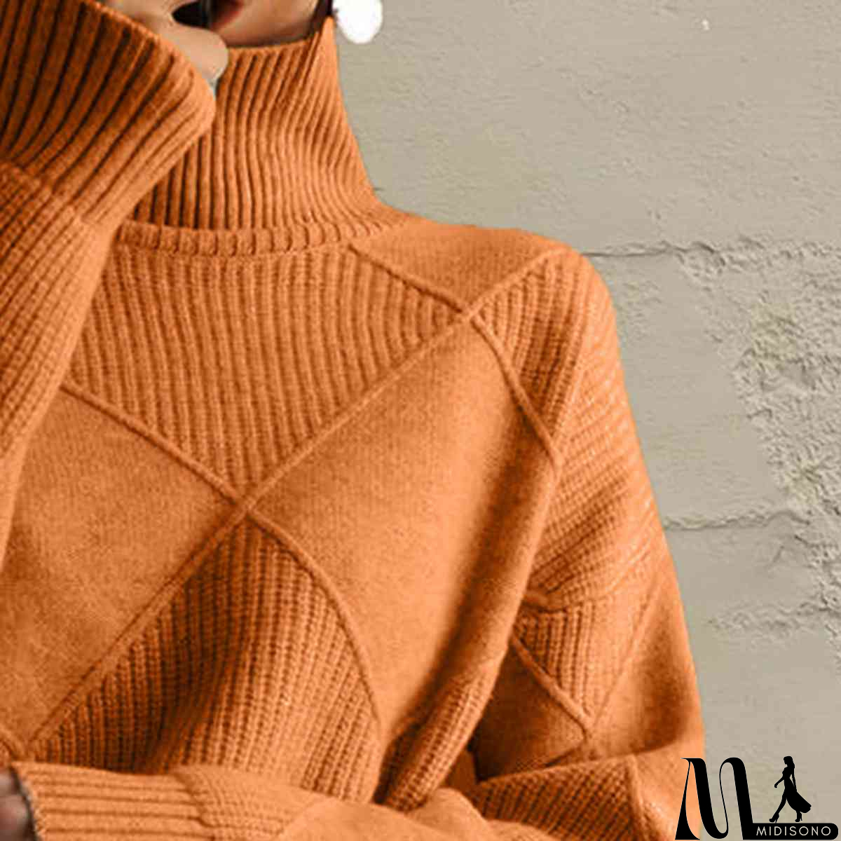 MidiSono - Versatile and Comfortable Sweater