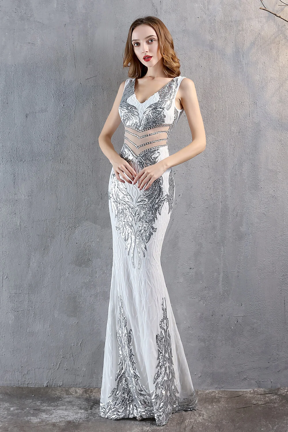 Charming Sequins V-Neck Prom Dress Mermaid Long Evening Gowns