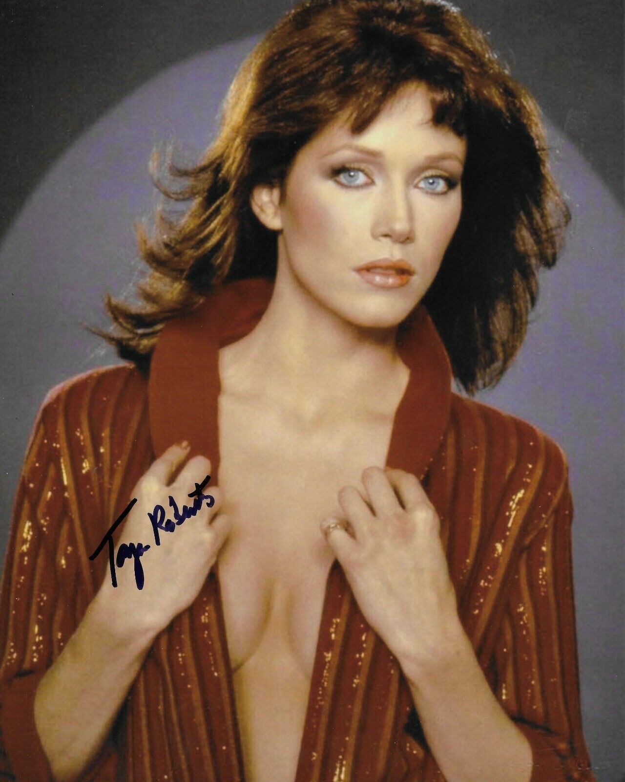 Tanya Roberts Signed 8x10 Photo Poster painting - James Bond Babe - A View to a Kill - SEXY! #42