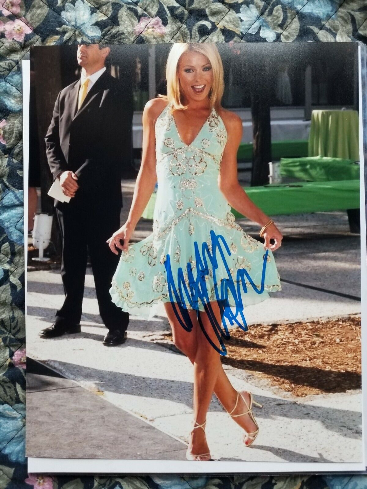 Kelly Ripa Signed Autographed Live with Kelly 8x10 inch Photo Poster painting + COA