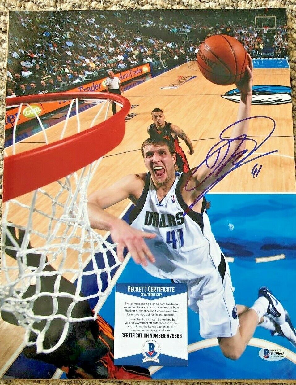 DIRK NOWITZKI SIGNED 11X14 DALLAS MAVERICKS Photo Poster painting BECKETT CERTIFIED #11