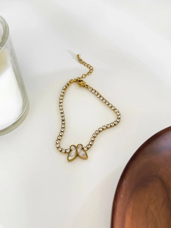 Sweet Minimalist Classic Style Butterfly 316L Stainless Steel  18K Gold Plated Imitation Pearl Rhinestones Shell Bracelets In Bulk