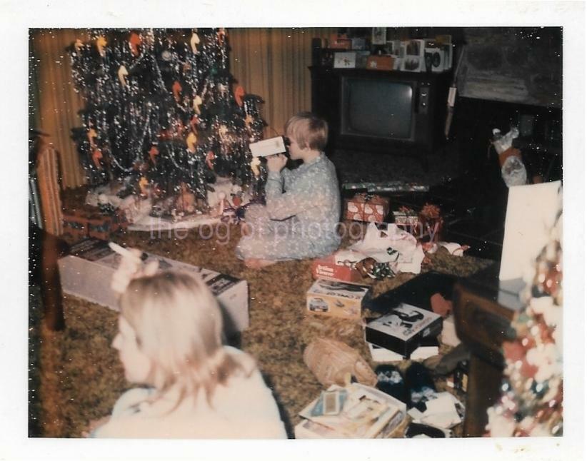 CHRISTMAS MOMENT Vintage POLAROID Found Photo Poster paintinggraph TREE Original COLOR 04 42 Z