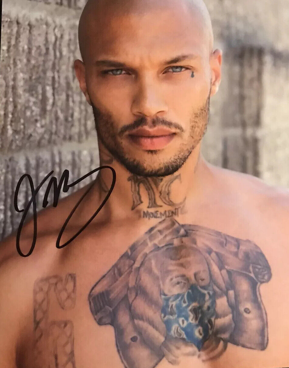 Jeremy Meeks signed Autographed 8x10 Photo Poster painting Sexy Male Model Shirtless