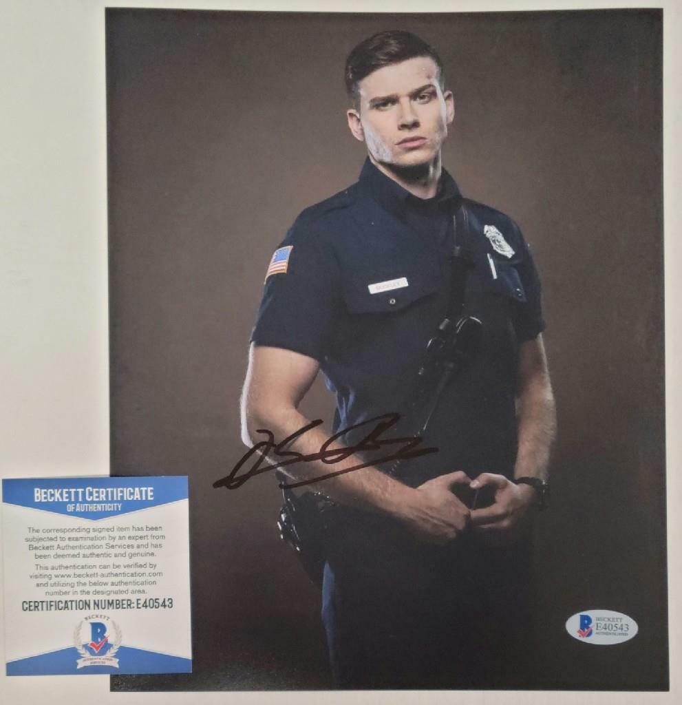 OLIVER STARK Signed 8x10 Photo Poster paintinggraph 9-1-1 Autograph (D) ~ Beckett BAS COA