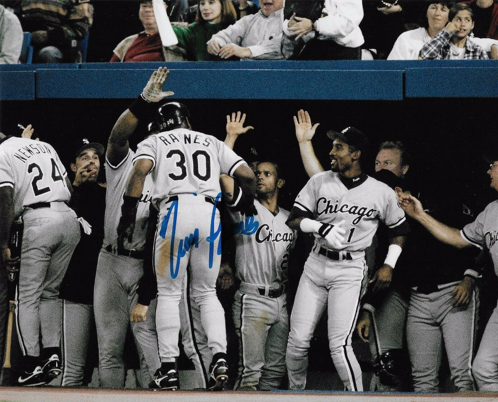 TIM RAINES 'CHICAGO WHITE SOX EXPOS' HOF OUTFIELDER SIGNED 8X10 PICTURE *COA 1