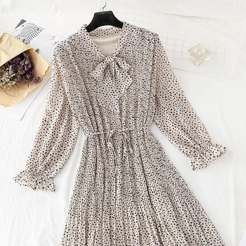 2020 Elegant Women Dress Vintage Bow Polka Dot Print Loose Midi Dress Female Casual Ruffles Pleated Chiffon Dresses Vestidos
