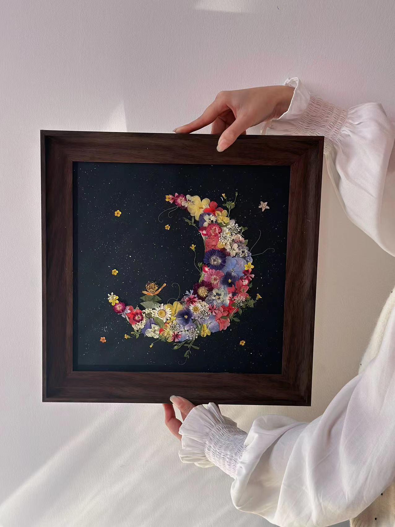 Fairy Tale On The Moon 2 |Resin Or Wooden Fame |Custom Pressed Flower Preservation | Wedding Flowers | Memorial Flower | Meadow Design | Home Decor
