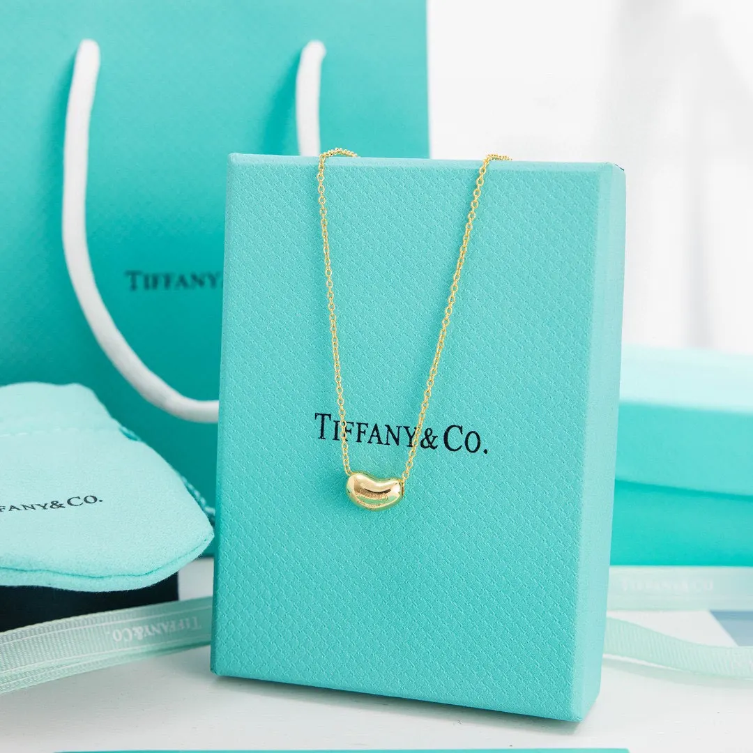Tiffany Elsa Peretti&reg; Bean&reg; design Pendant Necklace in Yellow Gold, 6.5 mm