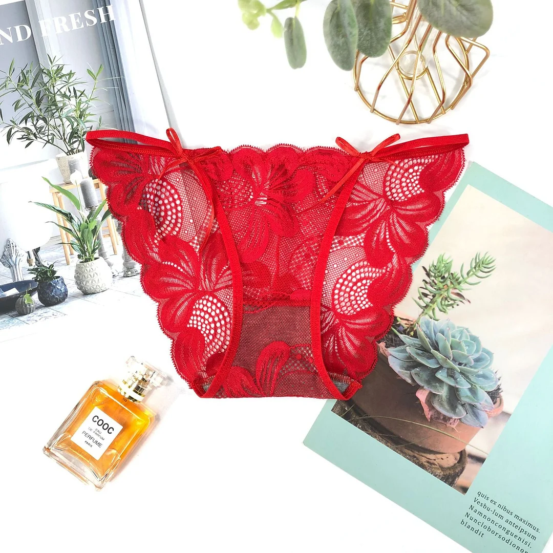 French Cotton Underwear Sexy Lace Panties Fashion Hollow Out Flower T Pants Low Waist Seamless Bow Briefs Female Sexy Lingerie