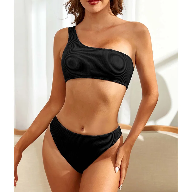 One-shoulder solid color sexy bikini