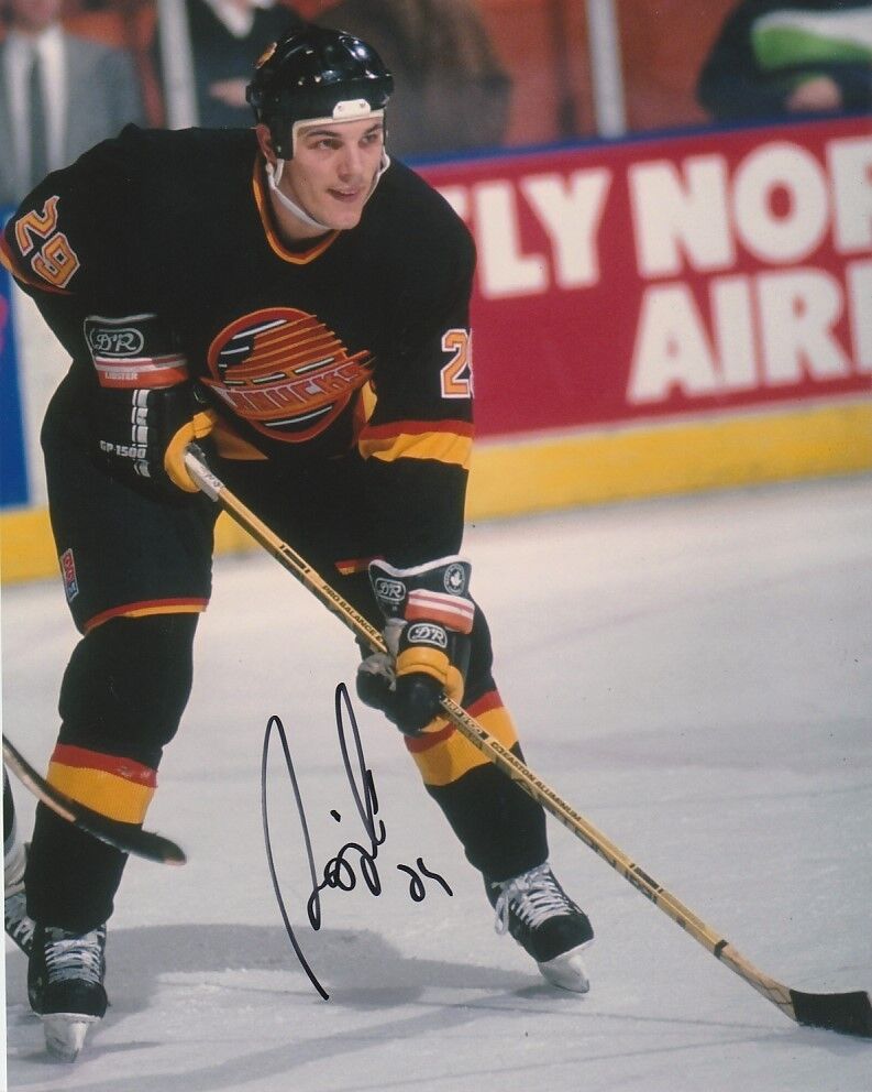 VINTAGE GINO ODJICK SIGNED VANCOUVER CANUCKS 8x10 Photo Poster painting #3 Autograph