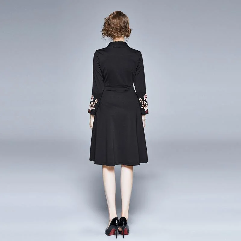 V-neck embroidered noble temperament A-line dress