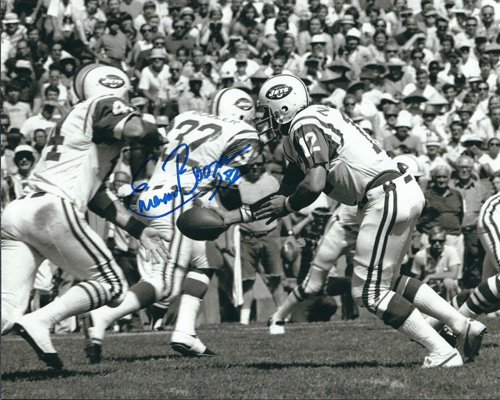 Autographed EMERSON BOOZER 8X10 New York Jets Photo Poster painting - w/COA