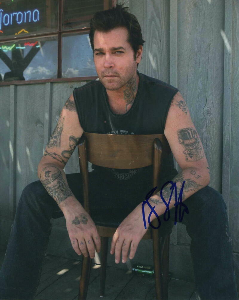 RAY LIOTTA SIGNED AUTOGRAPH 8X10 Photo Poster painting - THE MANY SAINTS OF NEWARK, GOODFELLAS