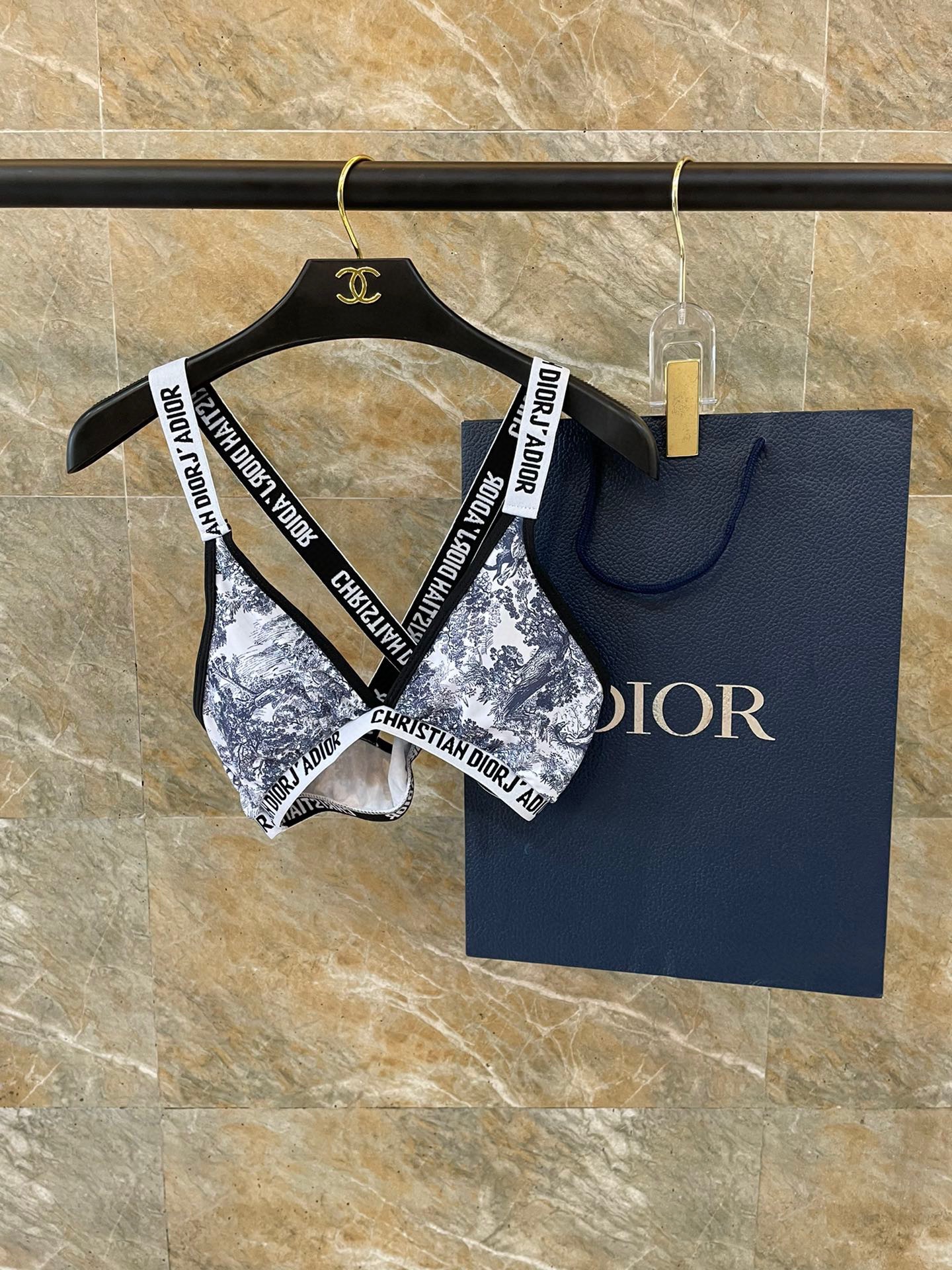 8b8bdbb34e6aea91629ab6bced938698