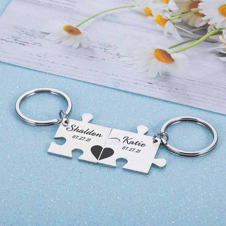 Puzzle Keychain Set Personalized Names Interlocking Keychain for Couple