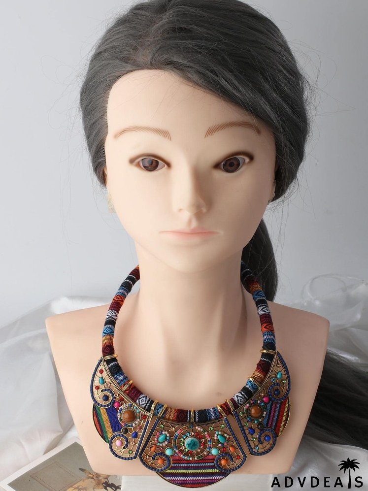 Rhinestone Decor Exaggerated Design Necklace