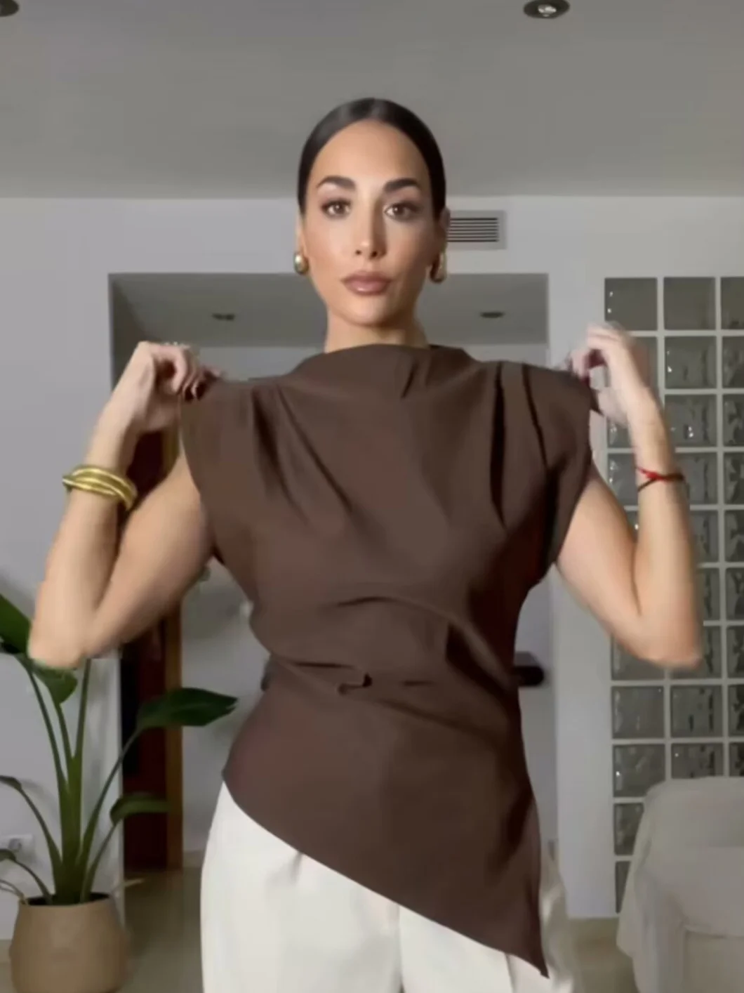 Nigikala Nigikala Three-Color Folded Decorative Cushion Shoulder Jacket Without Sleeve Top 2025 Spring New B88795