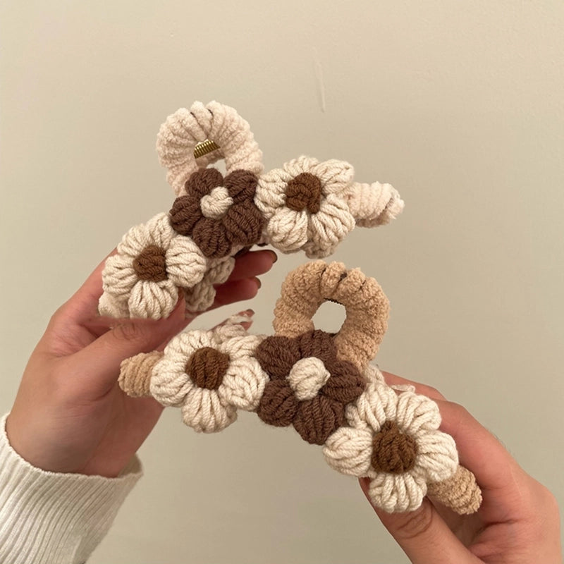 Vintage Style Flower Yarn Hair Claws