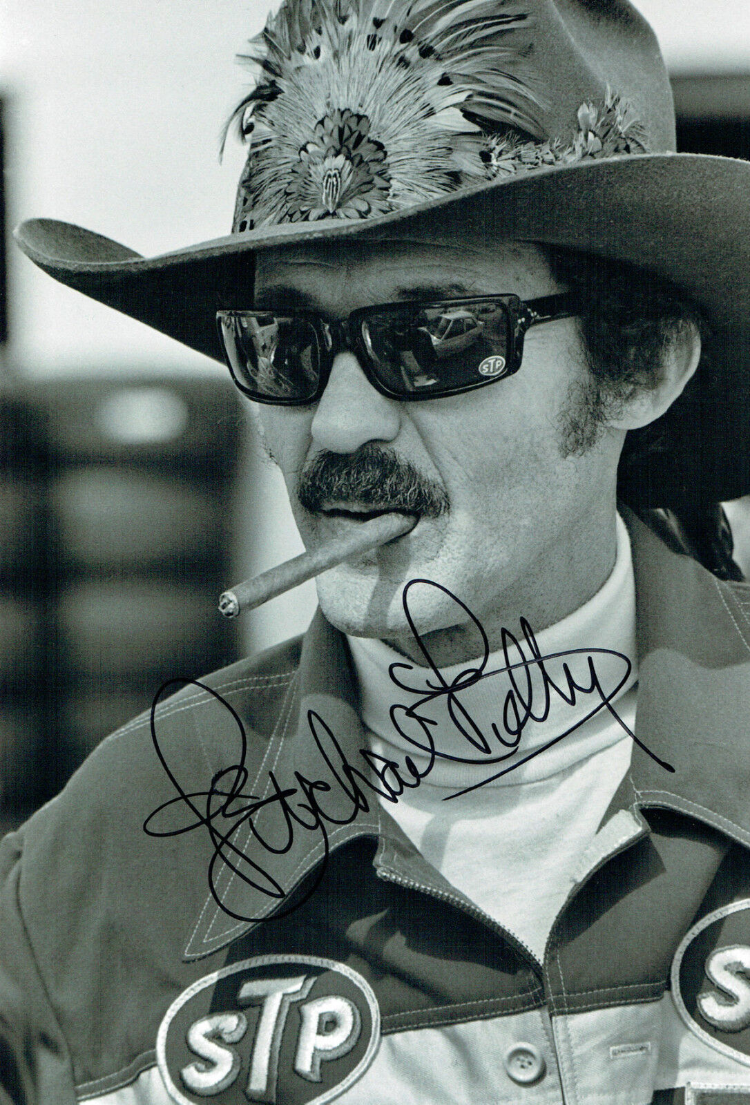 Richard PETTY The KING SIGNED 12x8 Portrait Photo Poster painting AFTAL Autograph COA