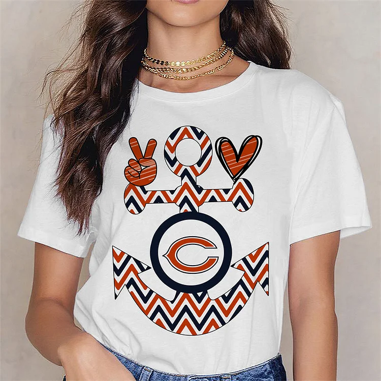 Chicago Bears  Women's White Relaxed T-Shirt
