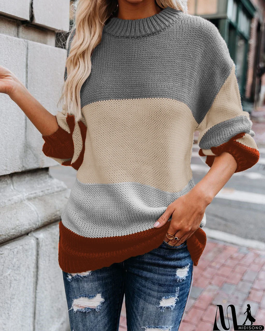 MidiSono - Effortless and Classy winter Sweater